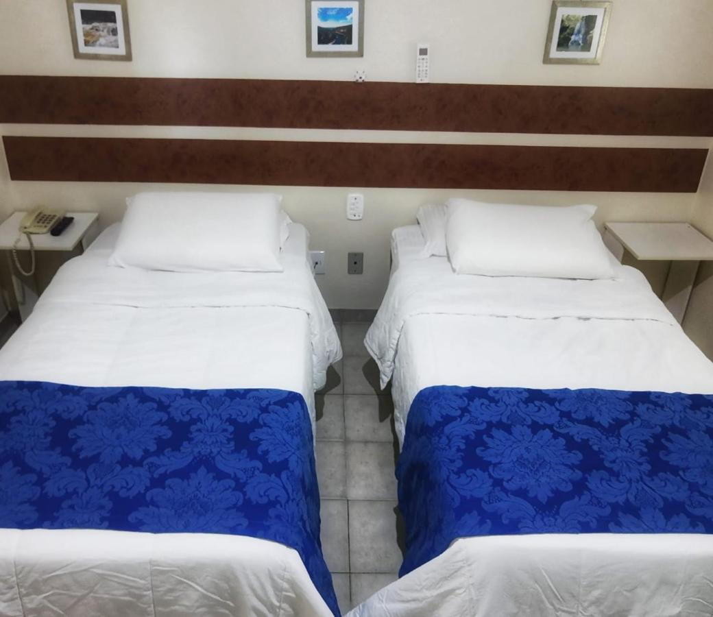 Hotel Minastur กาปีตอลิโอ ภายนอก รูปภาพ