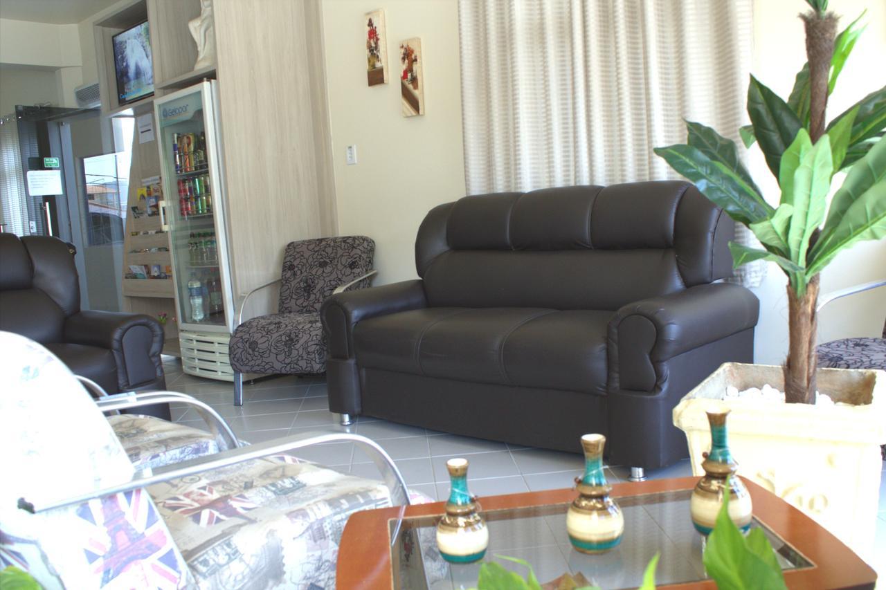 Hotel Minastur กาปีตอลิโอ ภายนอก รูปภาพ
