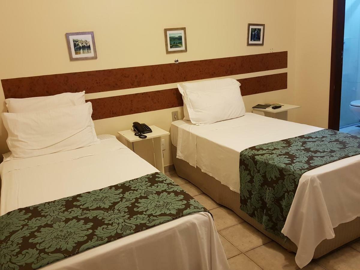 Hotel Minastur กาปีตอลิโอ ภายนอก รูปภาพ